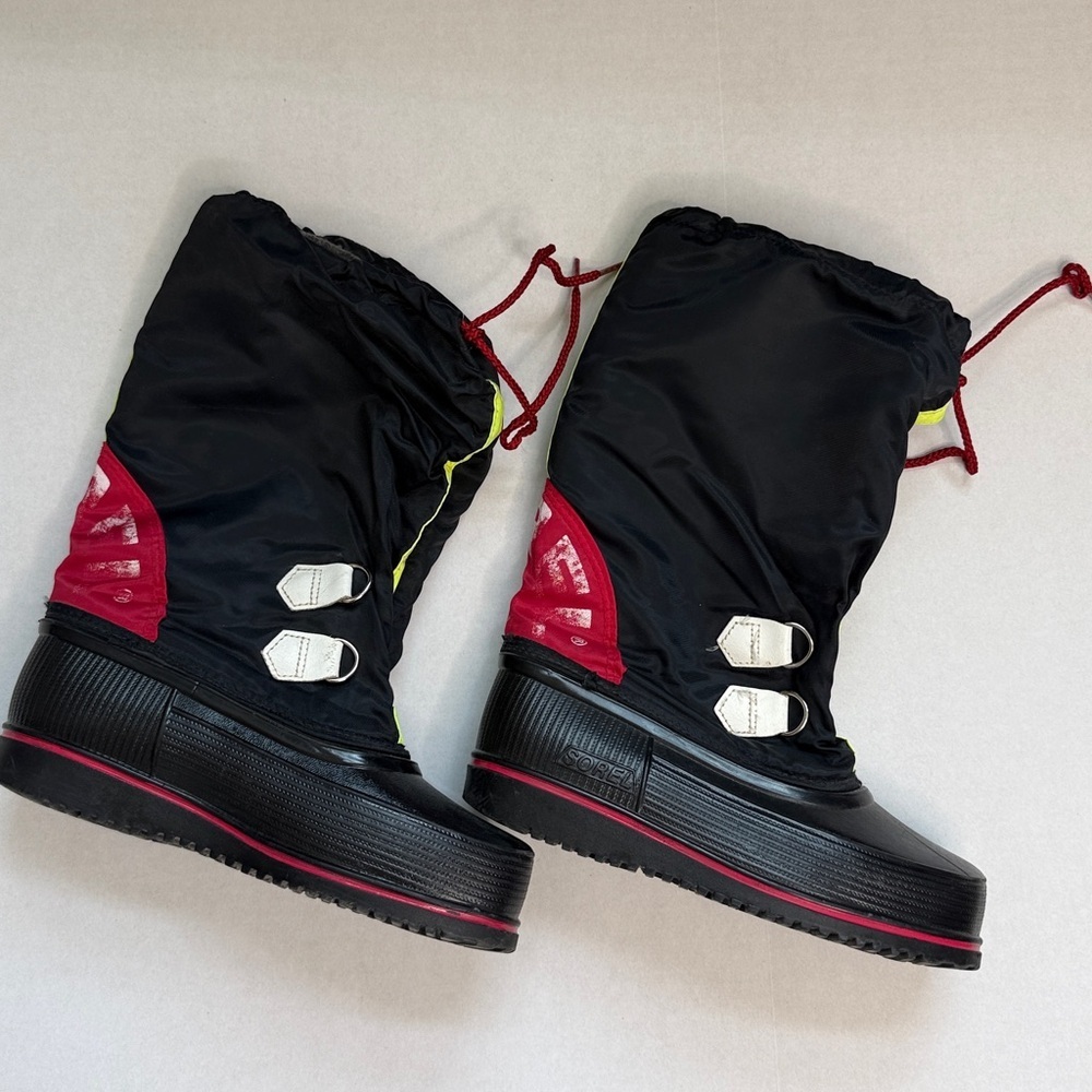 Sorel Boys Snow Boots Black size 6 - Picture 3 of 8